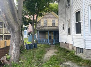 90 Oak St #R, Lewiston, ME 04240