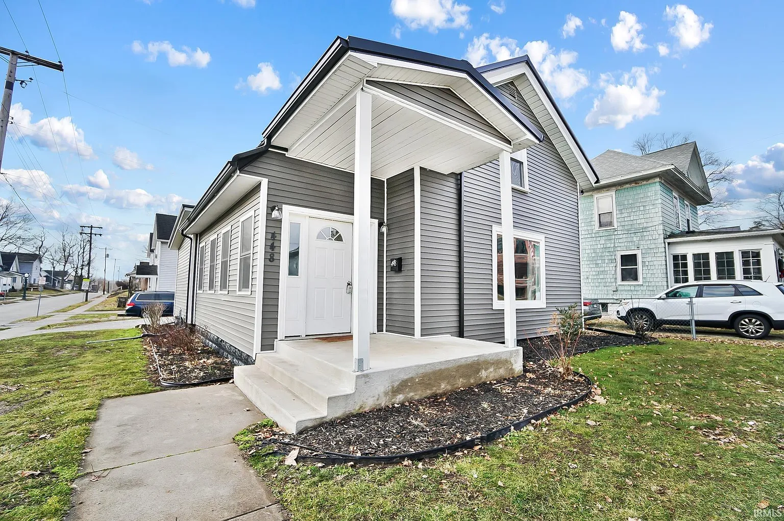 448 E Diamond St photo 1
