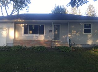 1711 Hammond Ave, Waterloo, IA 50702