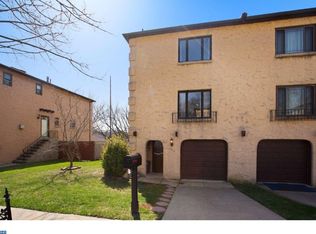 13015 Trina Dr, Philadelphia, PA 19116