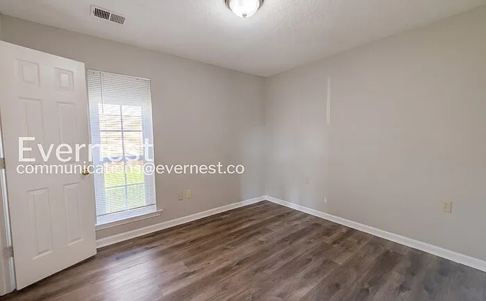 5669 Kaitlyn Dr W — Photo 12
