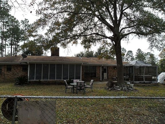 3rd image of 140 Emmons Ln