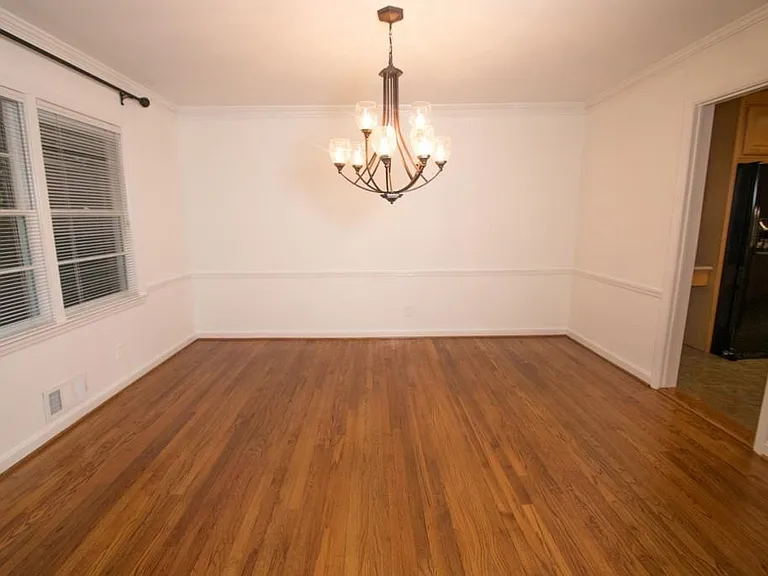 376 Cochran Dr NW — Photo 7