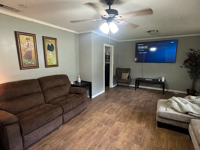 2808 Williamsburg Rd — Photo 4