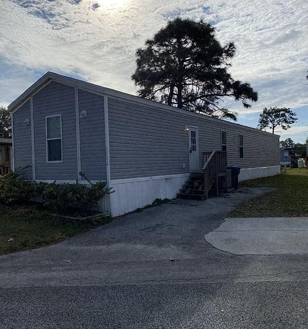 1st image of 14036 Downs Ln