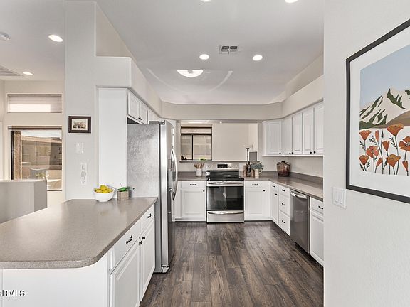 5th image of 13606 N CAMBRIA Drive #202