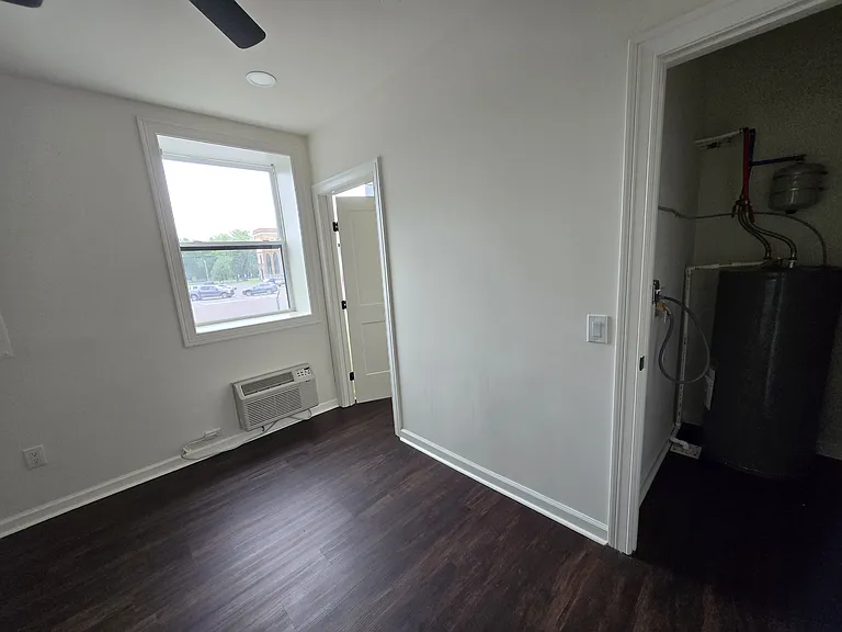 300 Market St #101 — Photo 10