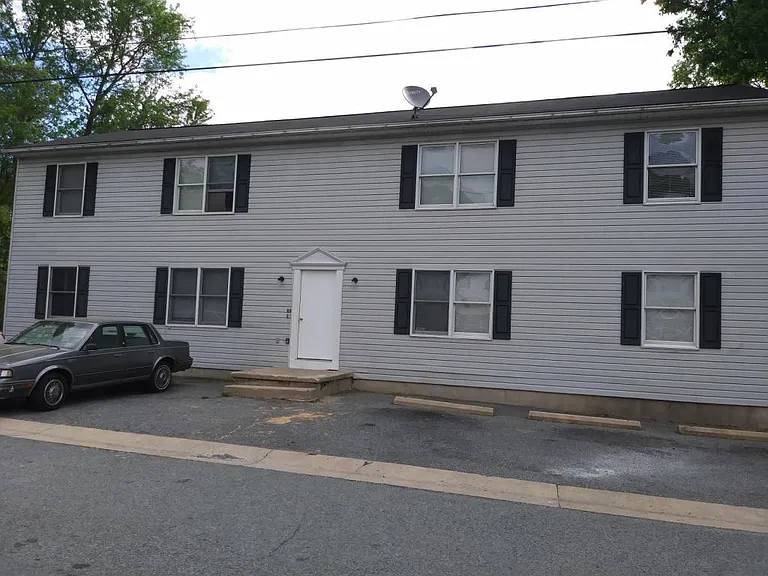 242A Hollingsworth Mnr — Photo 1