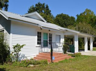 322 SE 4th St, Chiefland, FL 32626