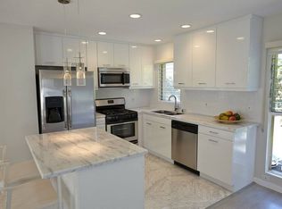 316 San Vicente Blvd #102, Santa Monica, CA 90402