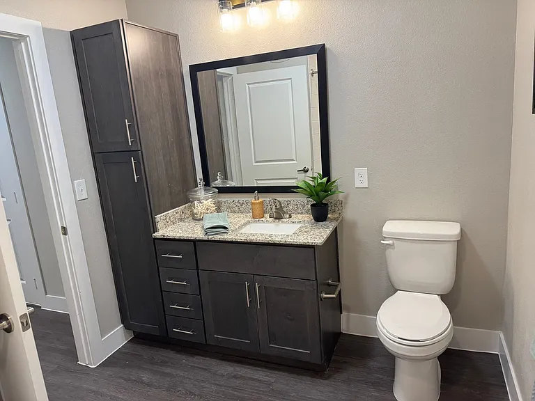 Legacy Lockhart Senior Apartments — Photo 28
