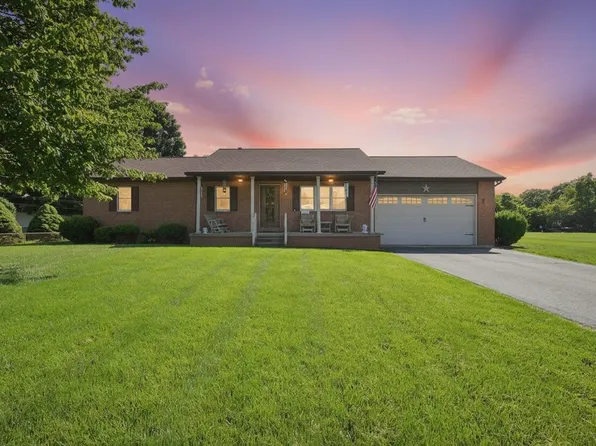 17329 Zig Zag Dr, Circleville, OH 43113