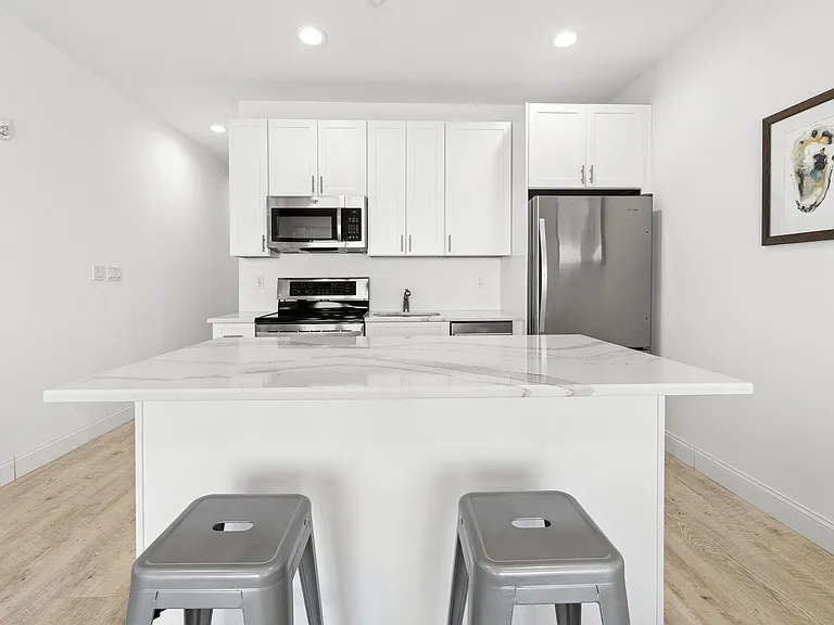 473 Dune Rd — Photo 10
