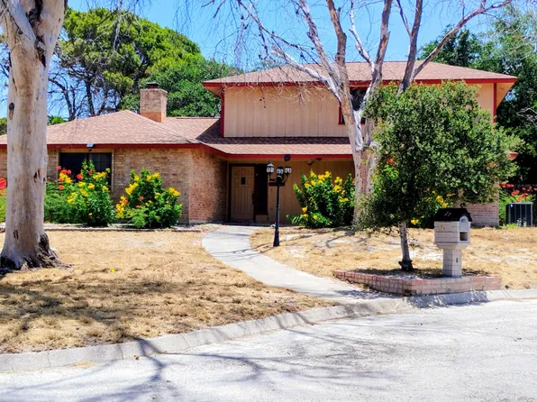 104 Pauline Cir, Del Rio, TX 78840