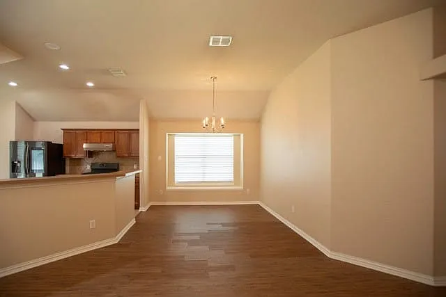 8000 Raintree Dr — Photo 9