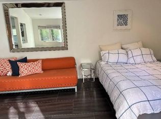 7 Bay Rd, Menlo Park, CA 94025