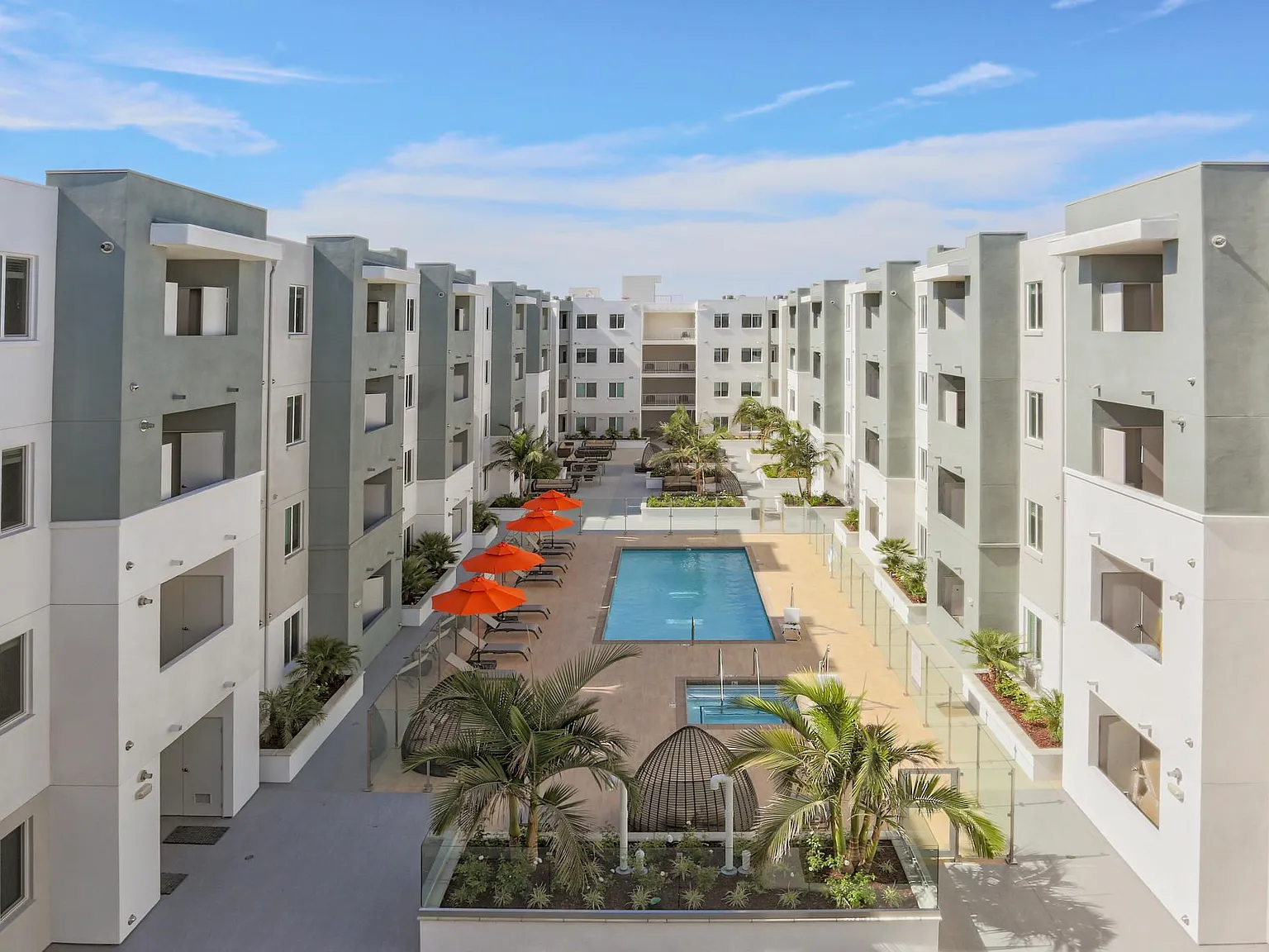 Seacrest Homes Apartments — Photo 1