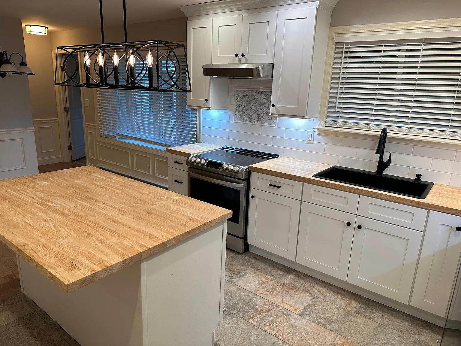 394 Hemlock Dr — Photo 3