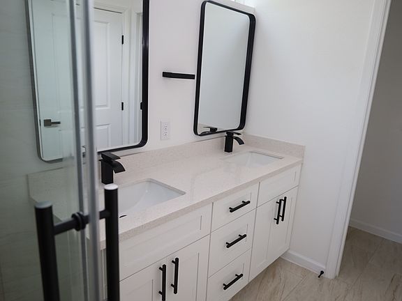 4th image of 6614 Foster St