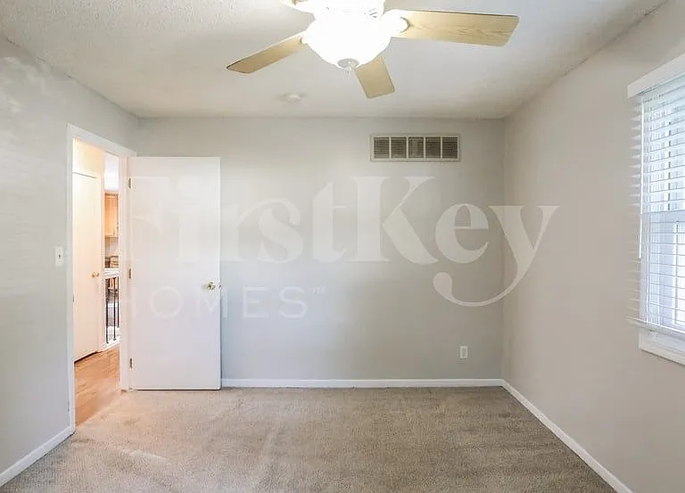 5126 S Delaware Ave — Photo 10