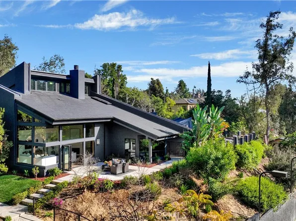 9752 Rangeview Dr, Santa Ana, CA 92705