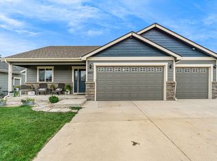 4227 White Deer Ln, Wellington, CO 80549