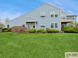 15 Dolley Madison Dr, Monroe Township, NJ 08831