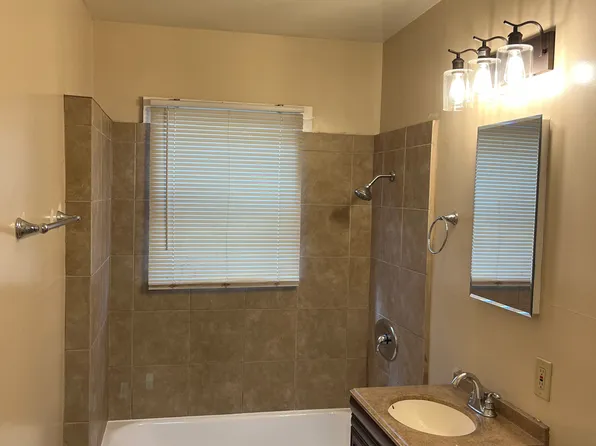 1148 1/2 E Arcadia Ct, Long Beach, CA 90813