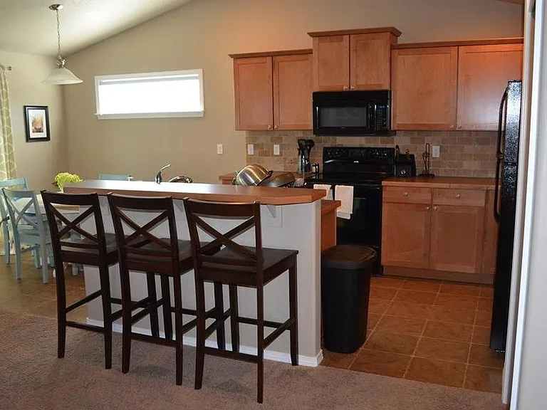 1468 Crab Apple Cir — Photo 2