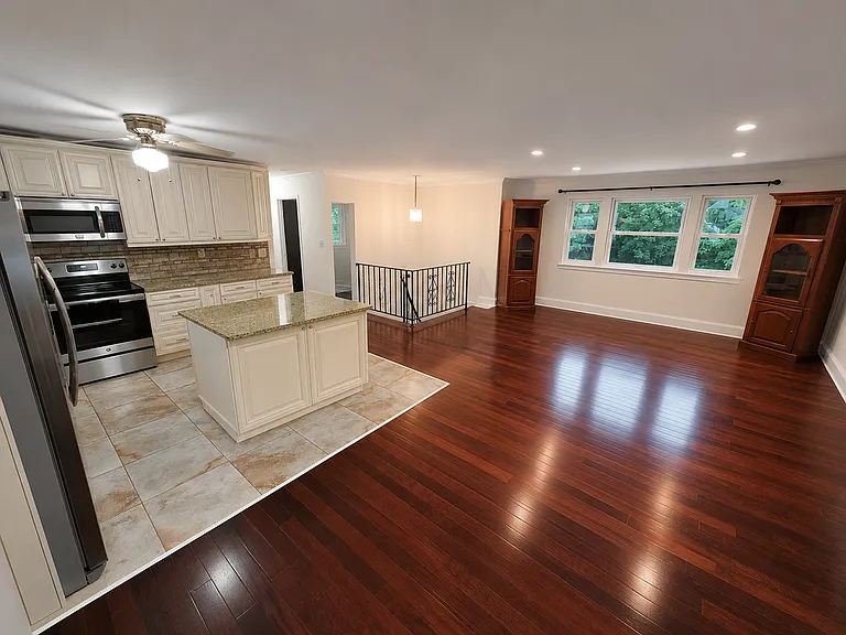 1510 Pine Acres Blvd — Photo 5