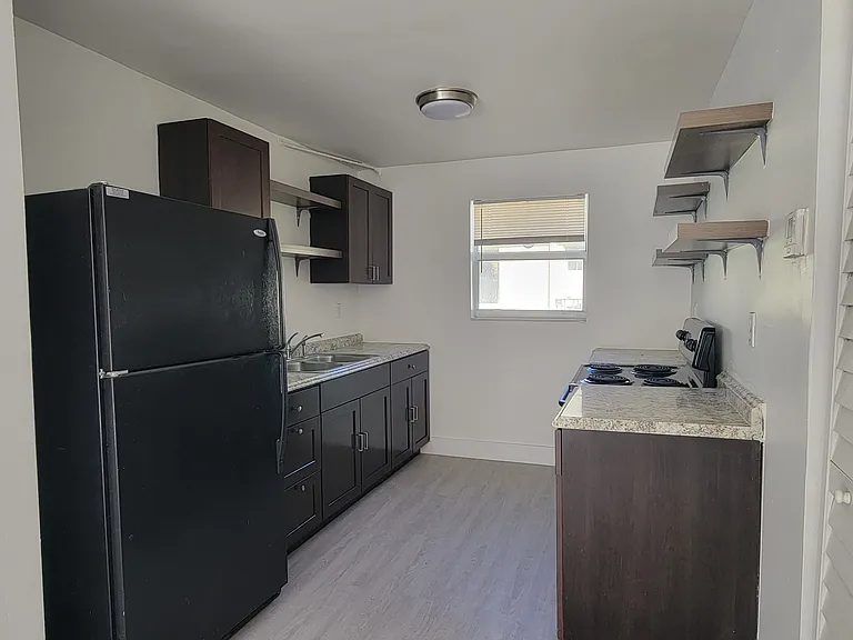 8315 NE Miami Ct #3 — Photo 3