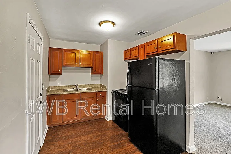 Northside — Photo 2