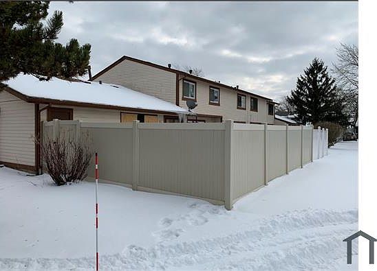 3rd image of 2221 Windsor Ln