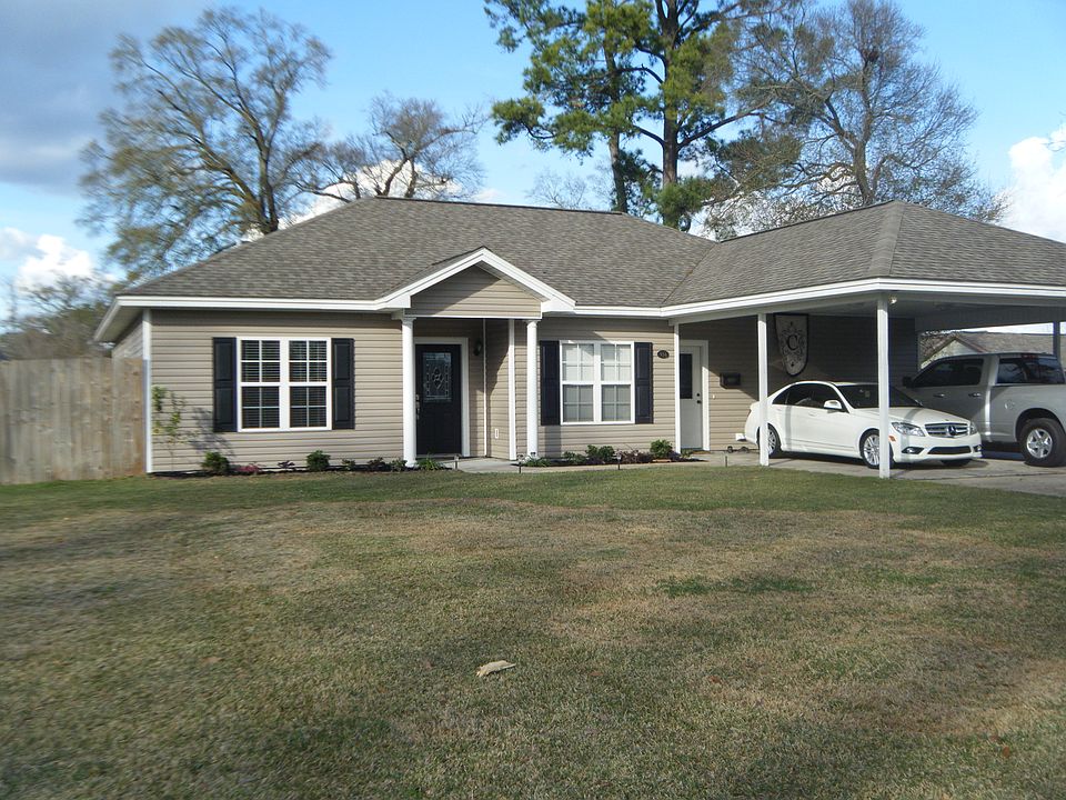 1st image of 934 Live Oak St