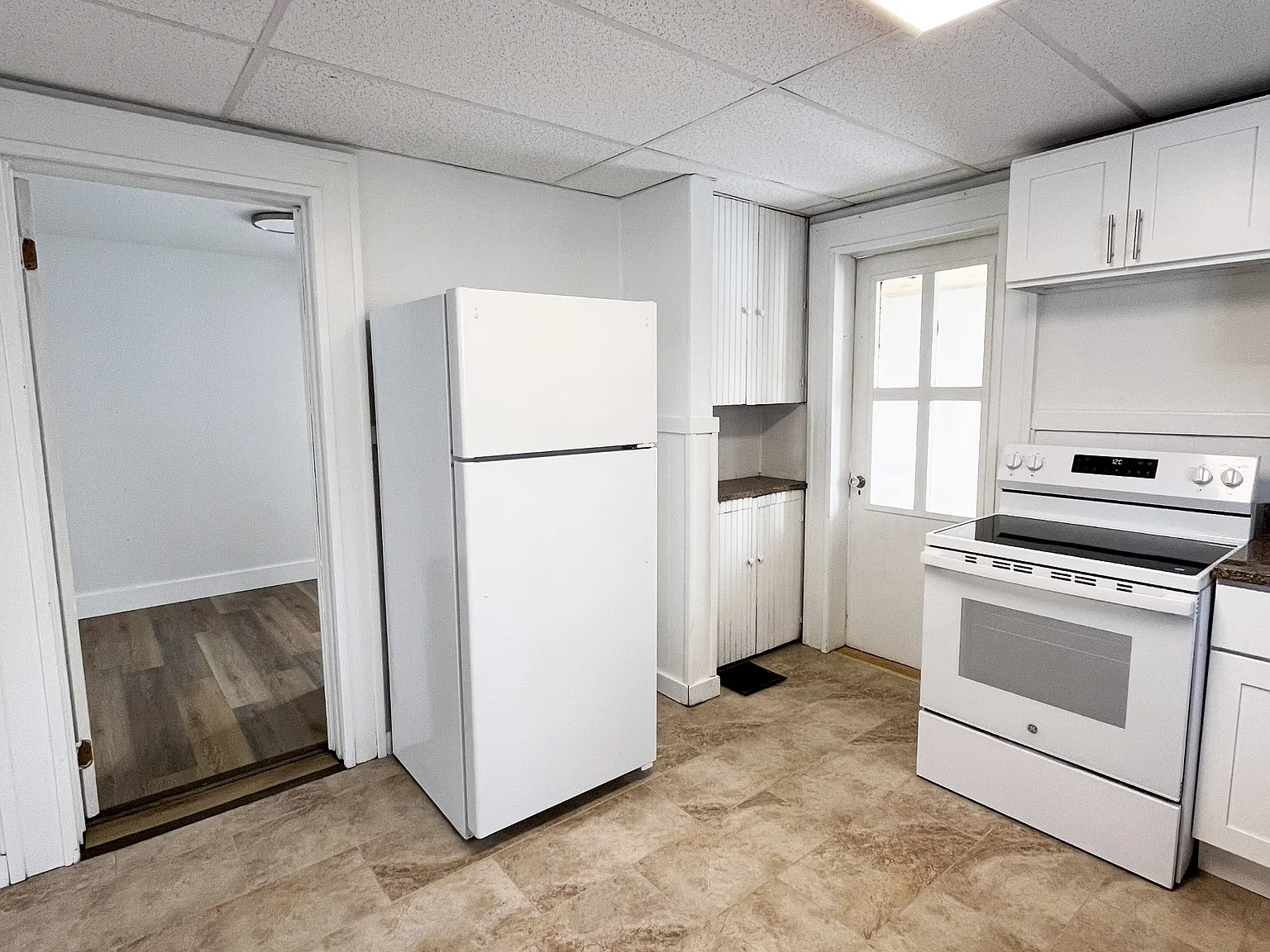 1019 Superior Street - 1 — Photo 2