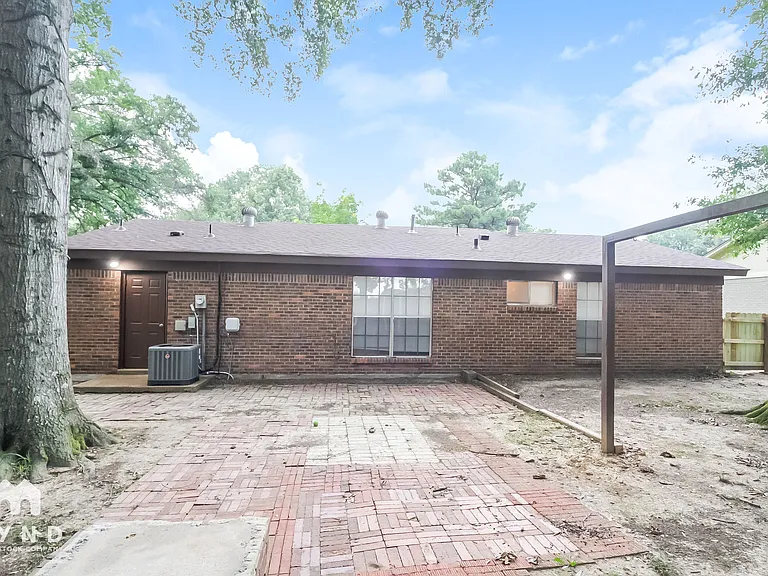1783 Coral Hills Dr — Photo 15