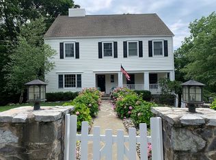 108 Center St, Clinton, NJ 08809