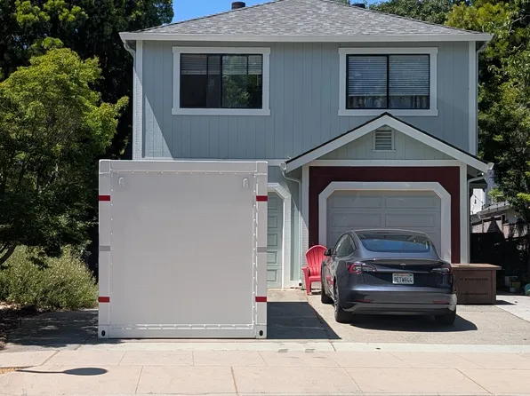 17455 Depot St, Morgan Hill, CA 95037