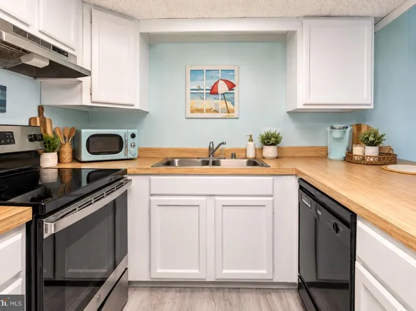 715 142nd St Unit 423, Ocean City, MD 21842