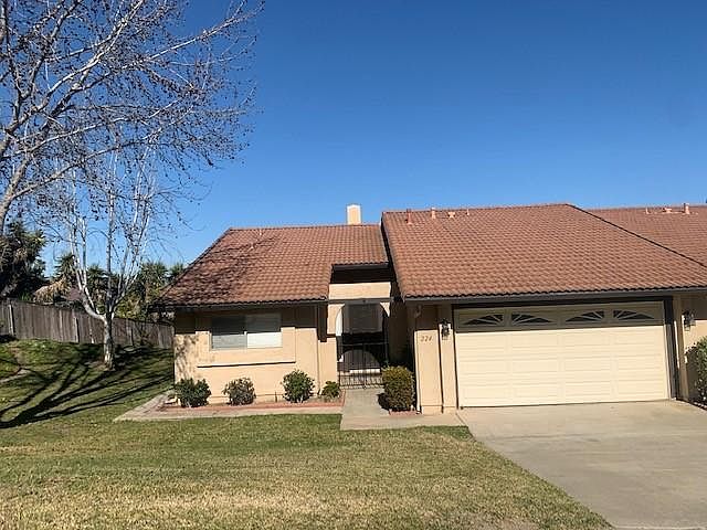 1st image of 224 Vista Montana Way