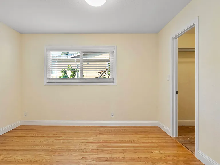 430 Monaco Ave — Photo 13