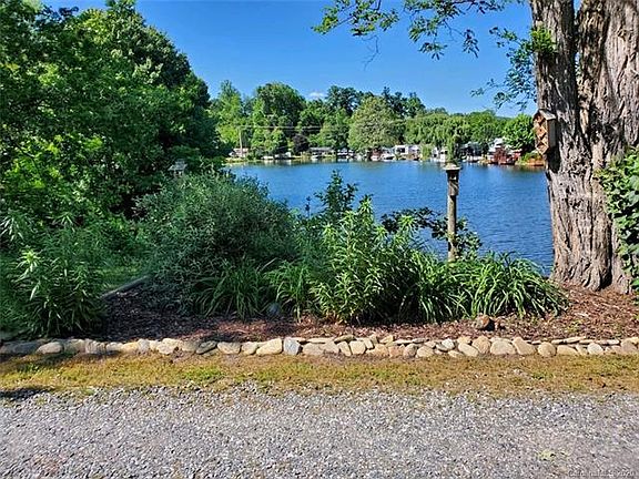 4th image of 245 Tri Lakes Dr