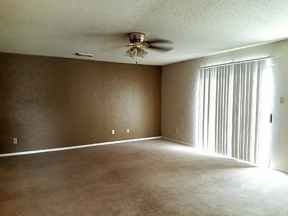 Living Area 2
