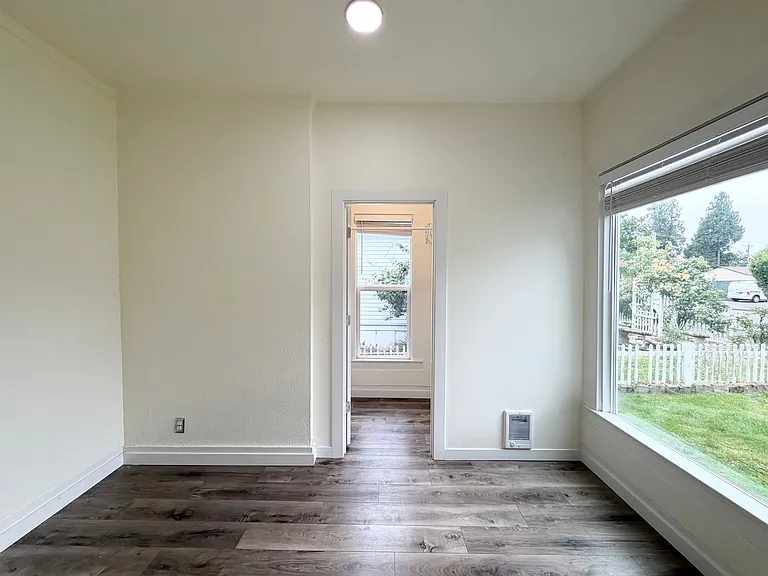 304 W Willis St — Photo 7