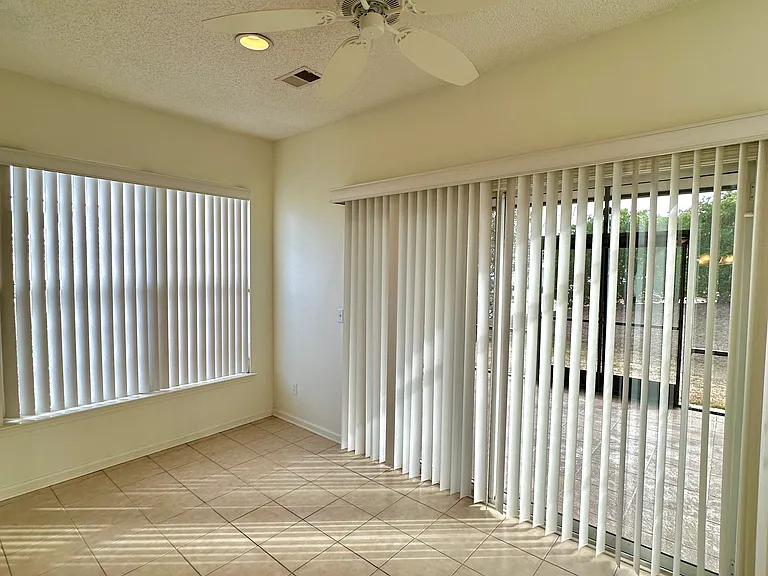 1 Pomegranate Ln — Photo 18