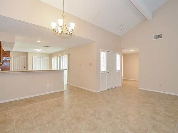 5th image of 11503 Pagoda Dr