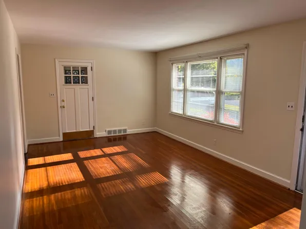 114 Sims Dr, Lewisville, NC 27023