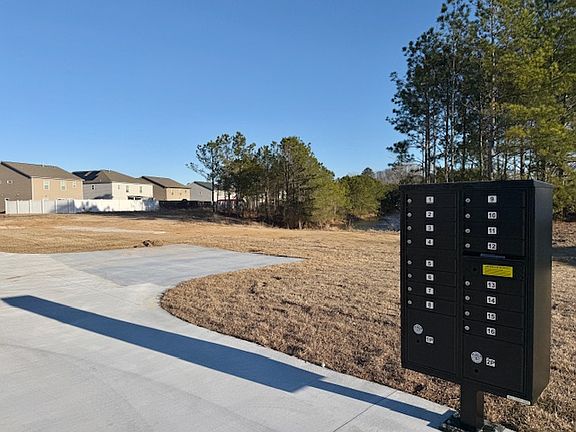 5th image of 1421 Alligator Rd