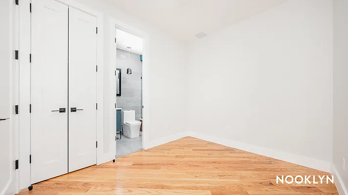 Rented by Nooklyn NYC LLC | media 27