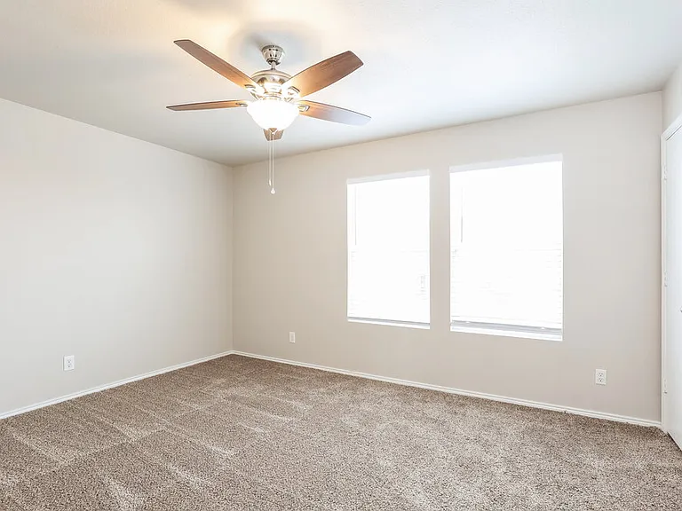 24610 Corral Gables — Photo 12